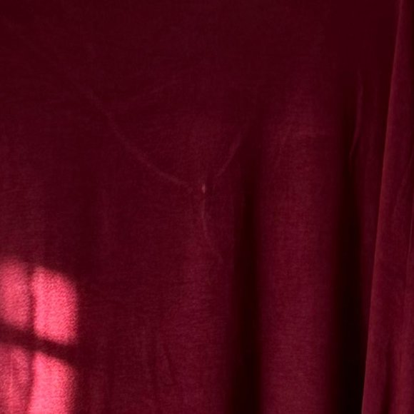 NWOT Bluenotes Short Maroon T-Shirt Dress with Back Cut-Out (Medium) - Picture 5 of 5